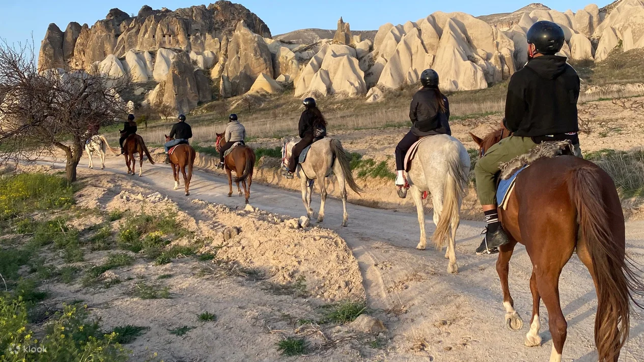 Tour Có Hướng Dẫn Viên Cưỡi Ngựa tại Fairy Chimneys ở Cappadocia