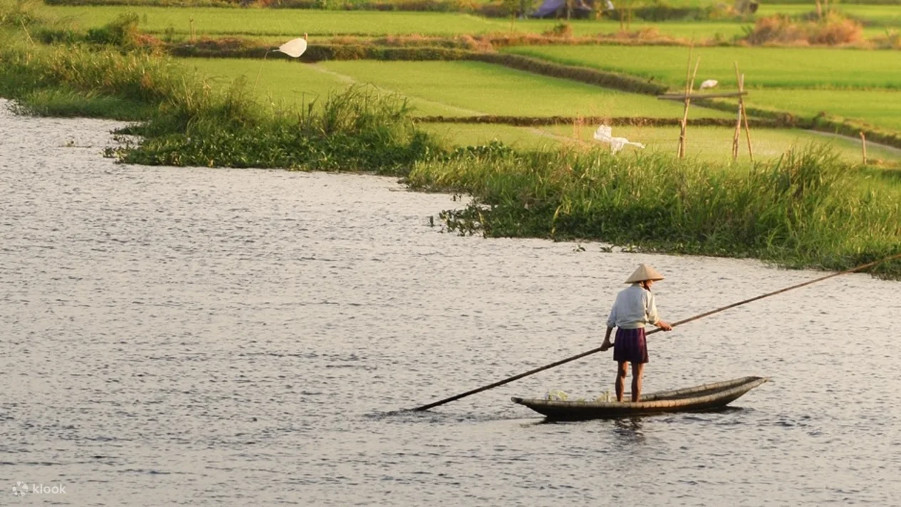 Tour Riêng Nửa Ngày Phá Tam Giang và Ăn Tối Hải Sản